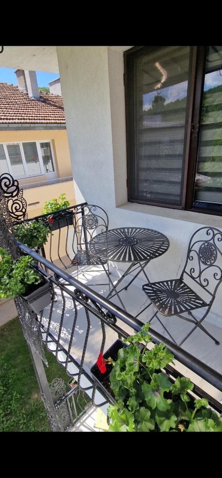 Z-Apartment In טריאבנה מראה חיצוני תמונה